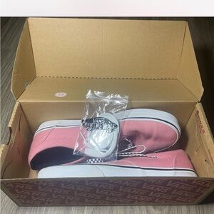 Vans Woman’s 8 Pink Sneakers